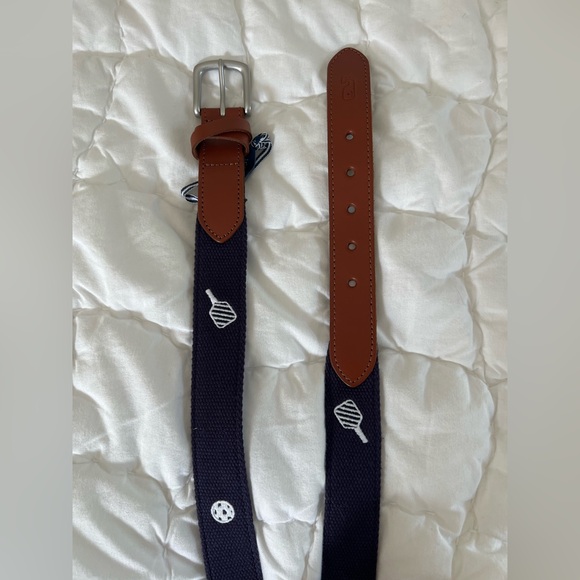 NWOT Vineyard Vines Pickleball Embroidered Belt - Picture 1 of 7